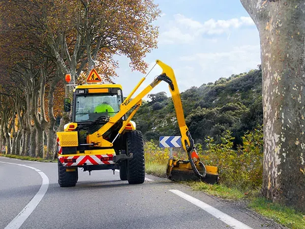 Location-d'engins-avec-chauffeur03 (1)